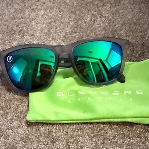 Blenders Eyewear Black and Green Sunglasses